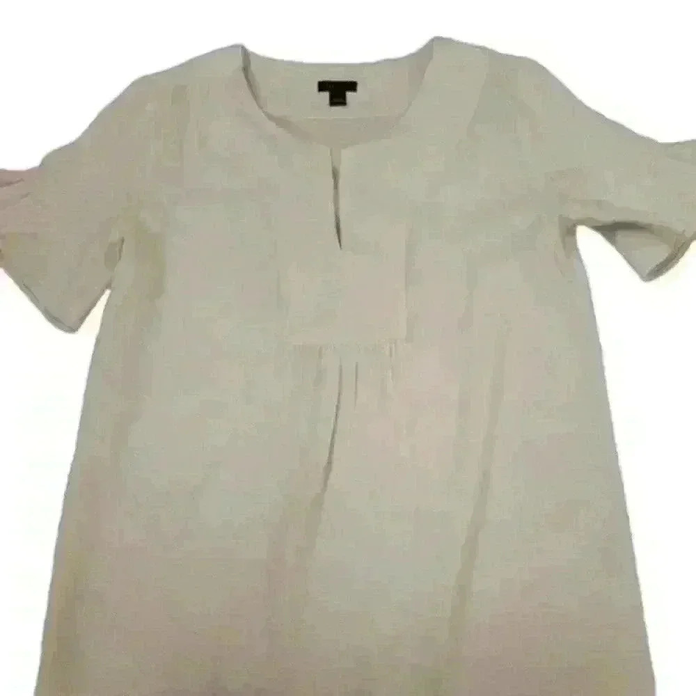 - 🌻ANN TAYLOR TOP